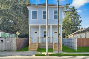 001-2360NorthRobertsonStreet-NewOrleans-LA-70117-SMALL