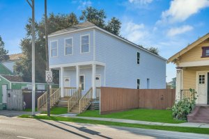 002-2360NorthRobertsonStreet-NewOrleans-LA-70117-SMALL