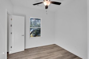 040-2360NorthRobertsonStreet-NewOrleans-LA-70117-SMALL